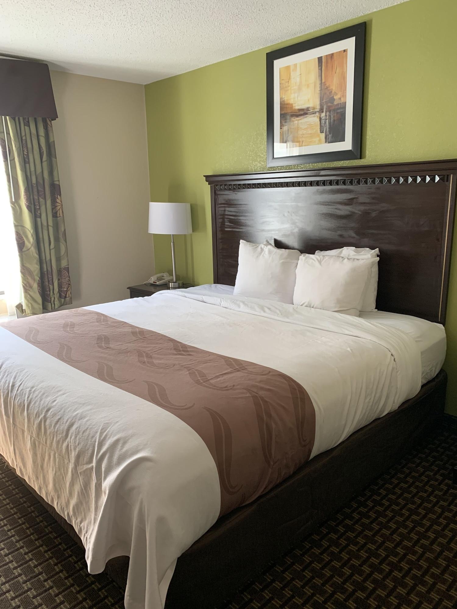 Hotel Quality & Quantico