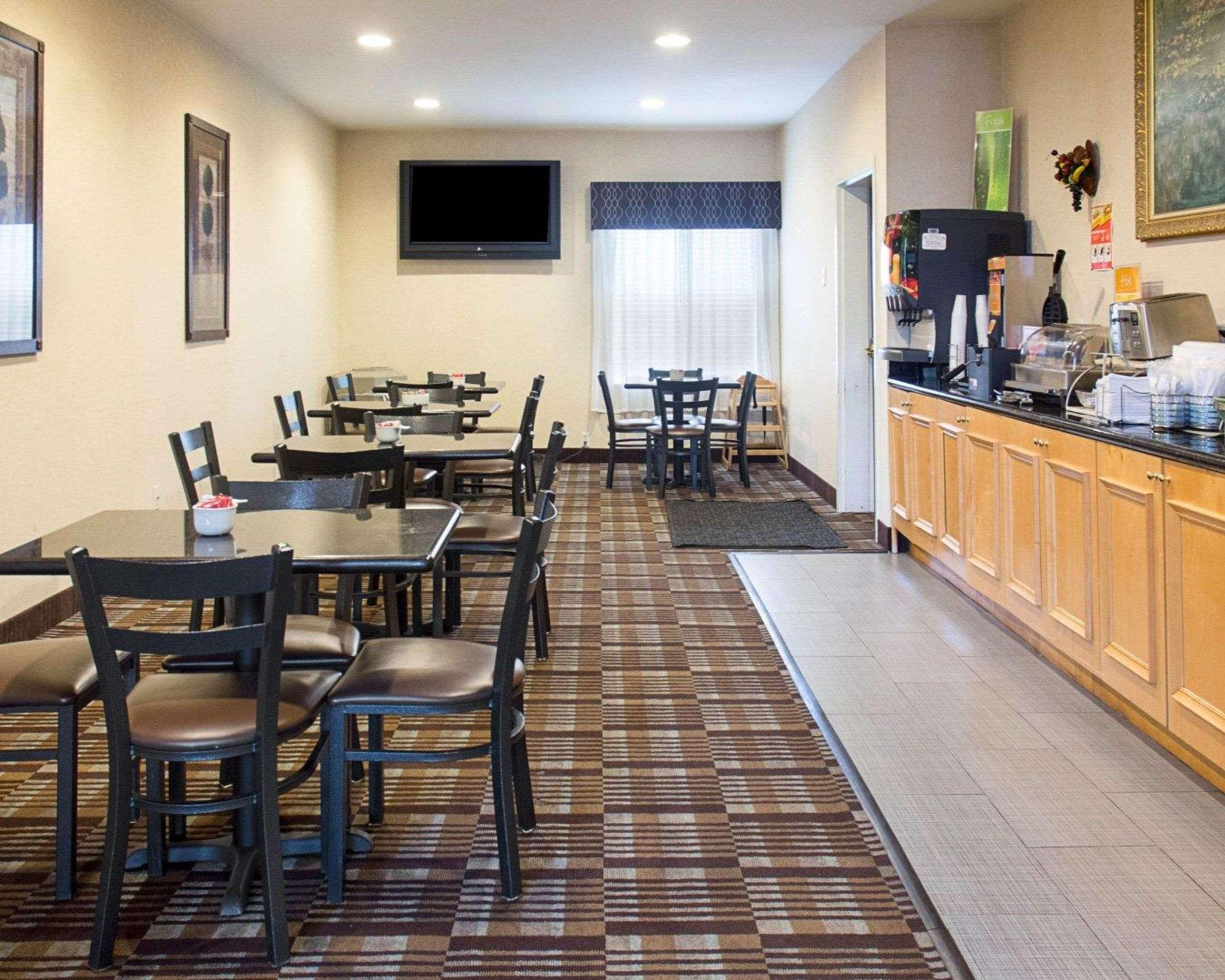 Quality & Quantico Hotel