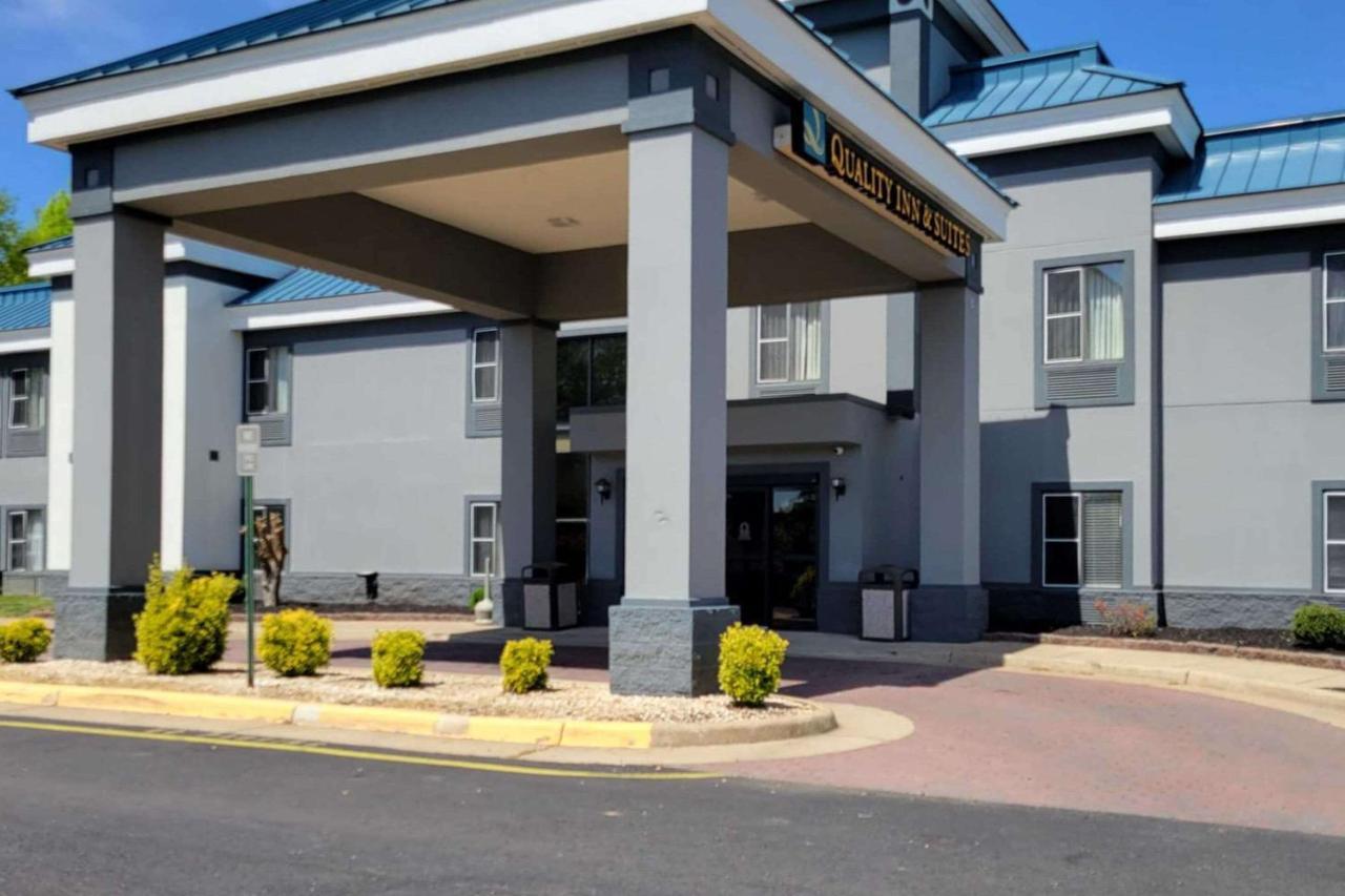 Quality & Quantico Hotel