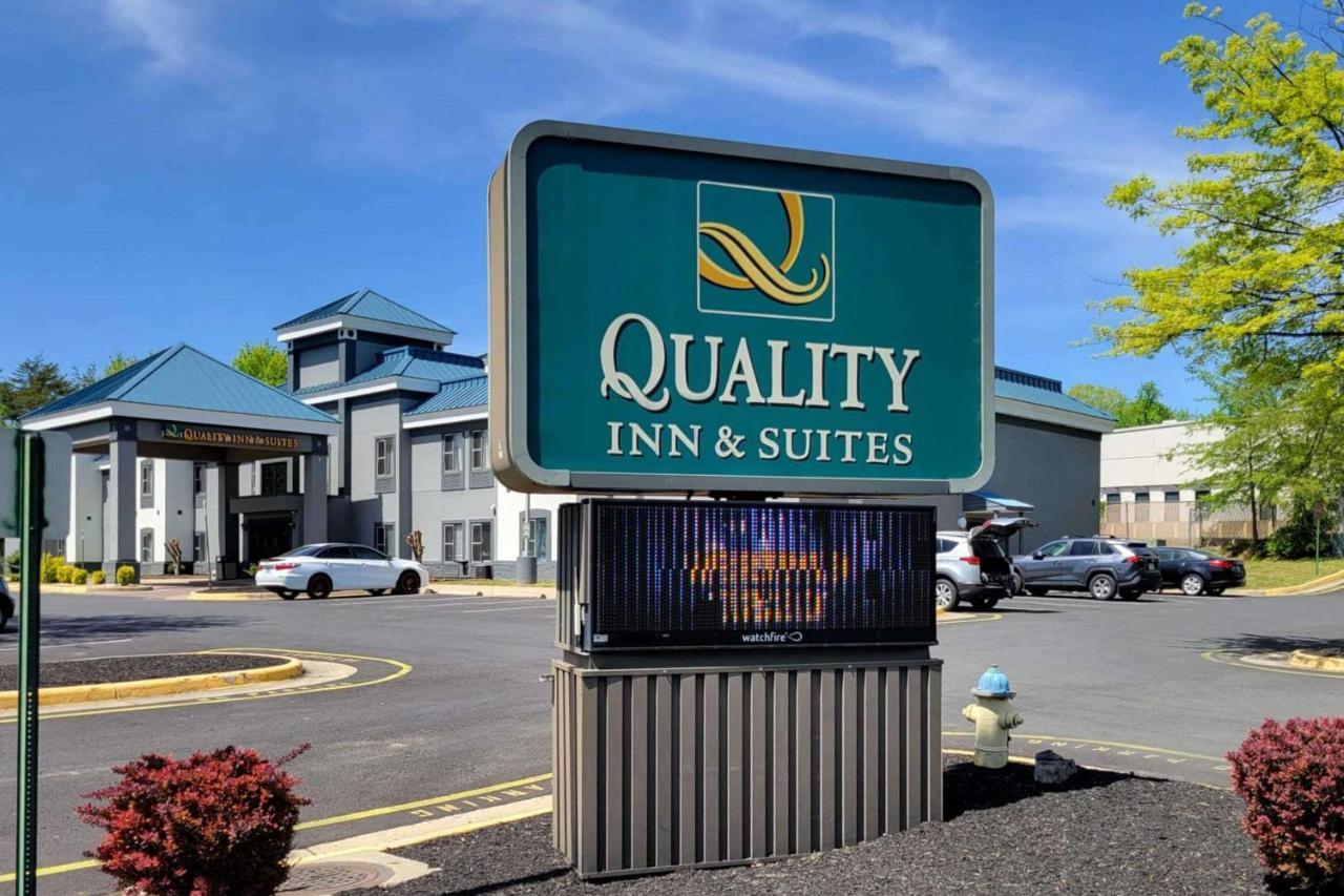 Quality & Quantico Hotel 2*